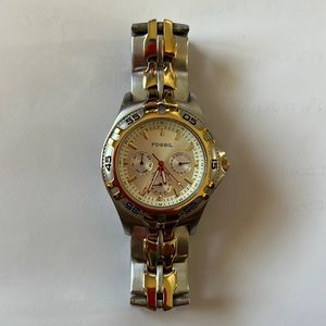 Men’s Fossil watch.